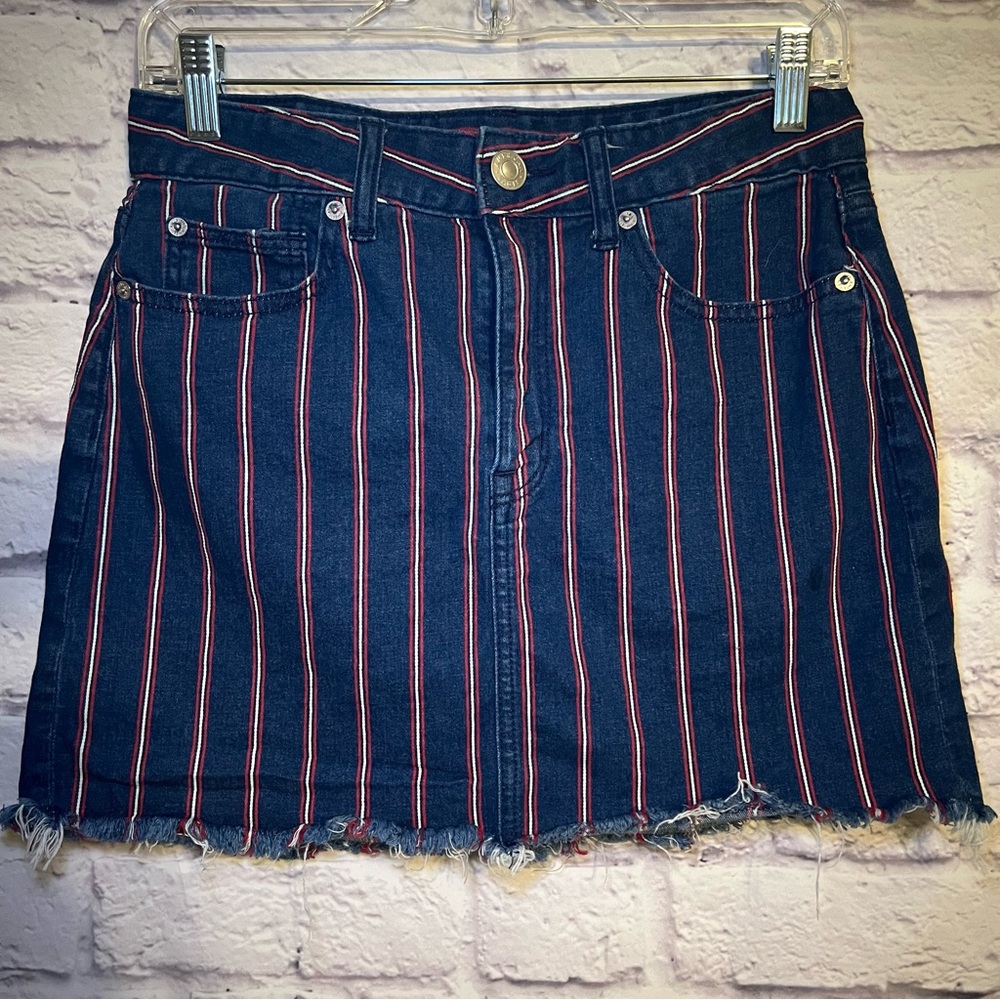 American Eagle denim mini skirt size 6 red and white stripes.